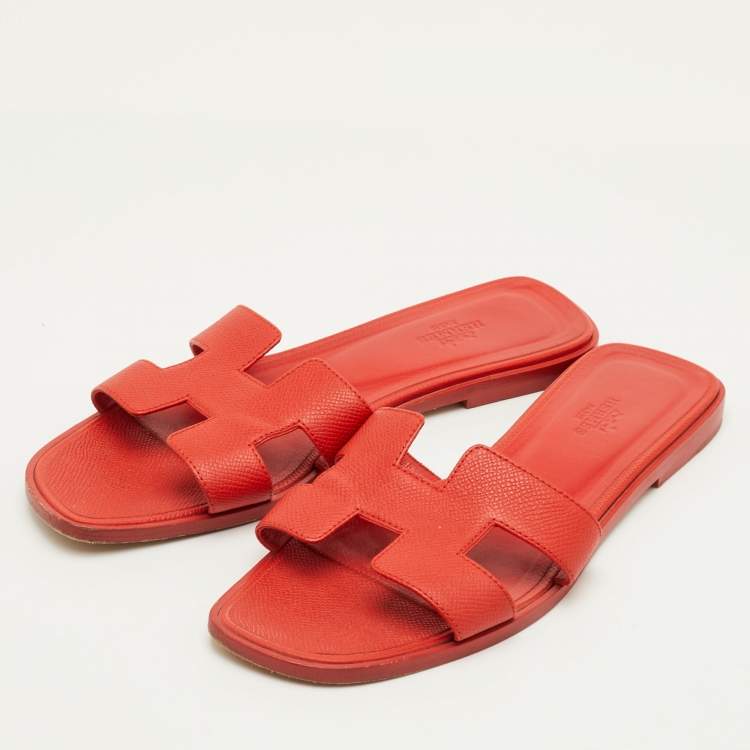 Pre Owned Hermes Oran Size 39 Orange Leather Flat Slide Sandals