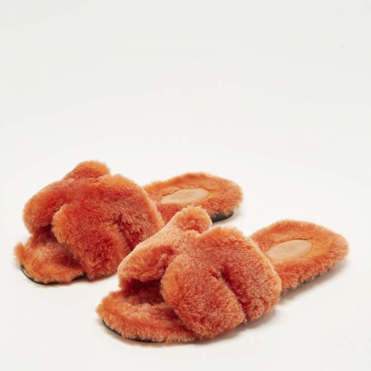 Pre Owned Hermes Oran Size 37 Orange Shearling Fur Flat Slides