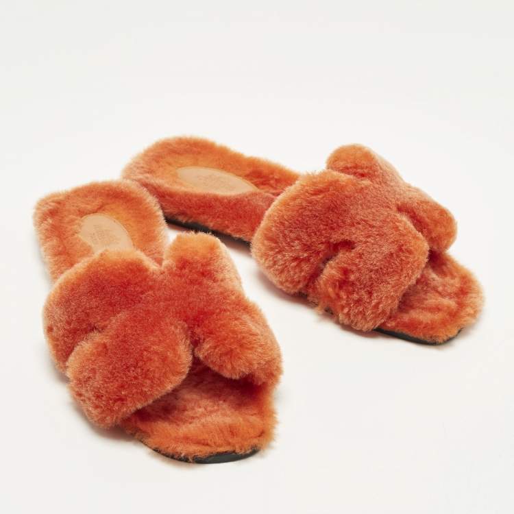 Pre Owned Hermes Oran Size 37 Orange Shearling Fur Flat Slides