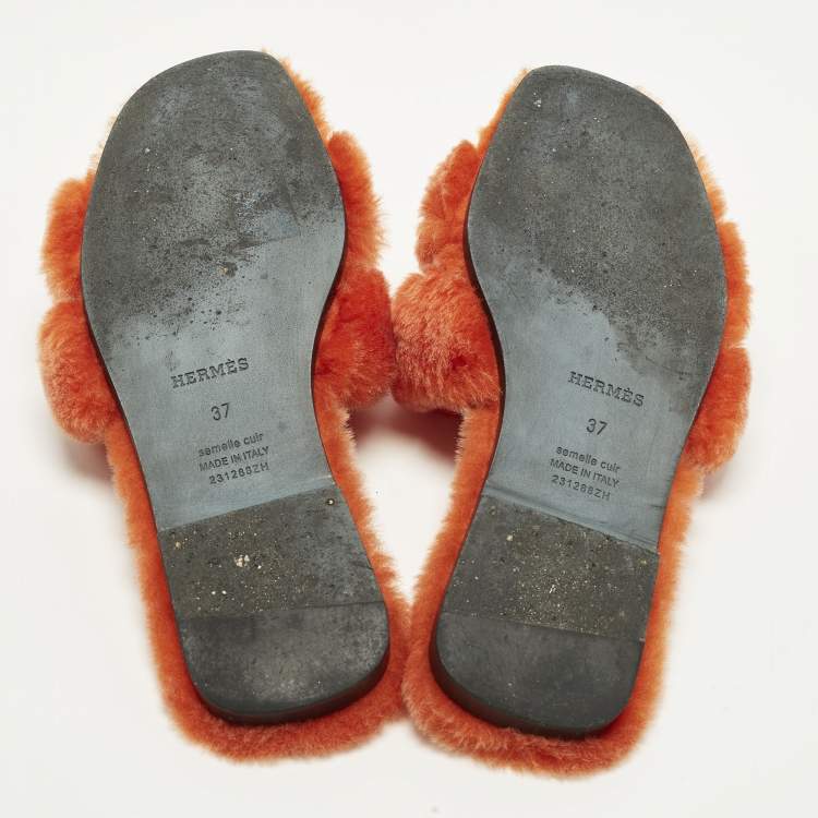 Pre Owned Hermes Oran Size 37 Orange Shearling Fur Flat Slides