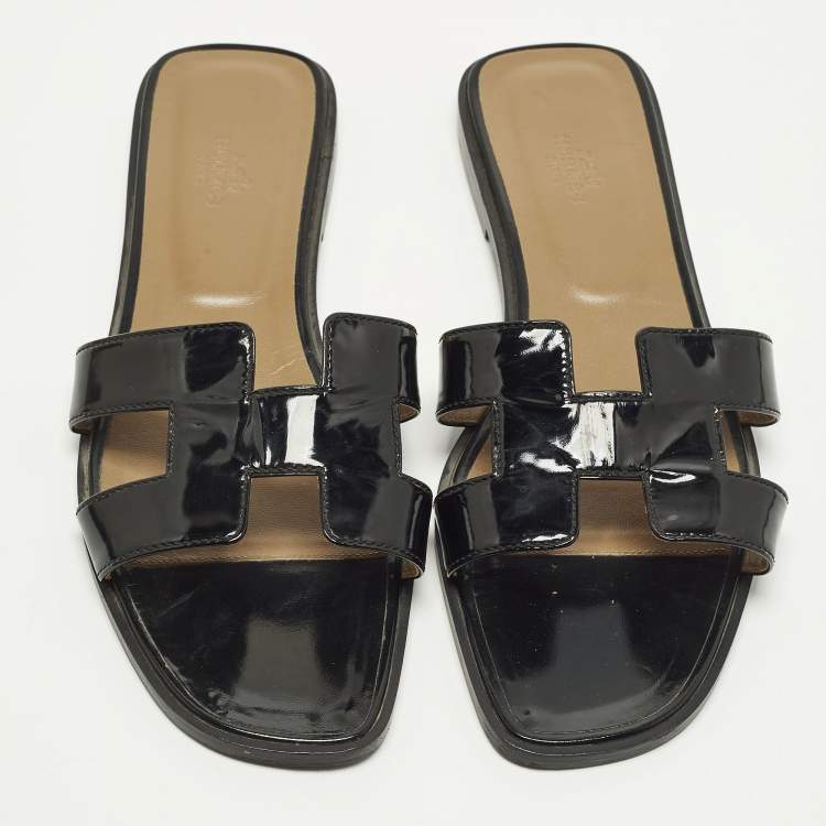 Pre Owned Hermes Oran Size 41 Black Patent Leather Flat Slides
