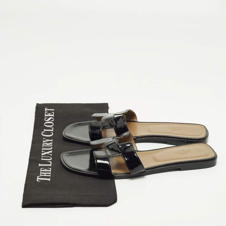 Pre Owned Hermes Oran Size 41 Black Patent Leather Flat Slides