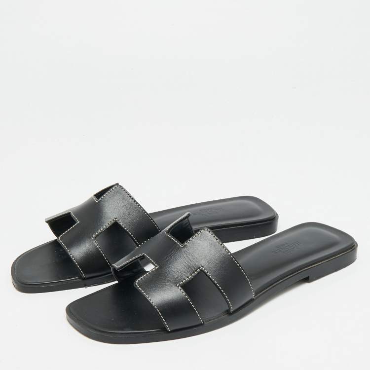 Pre Owned Hermes Oran Size 37 Black Leather Flat Slides