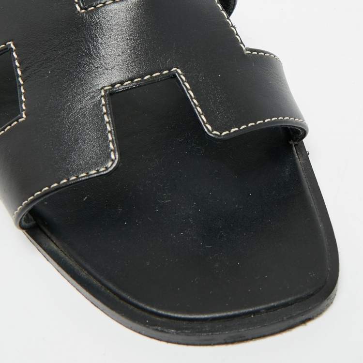 Pre Owned Hermes Oran Size 37 Black Leather Flat Slides