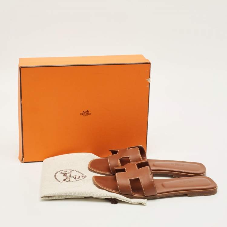 Pre Owned Hermes Oran Size 39.5 Brown Leather Flat Slide