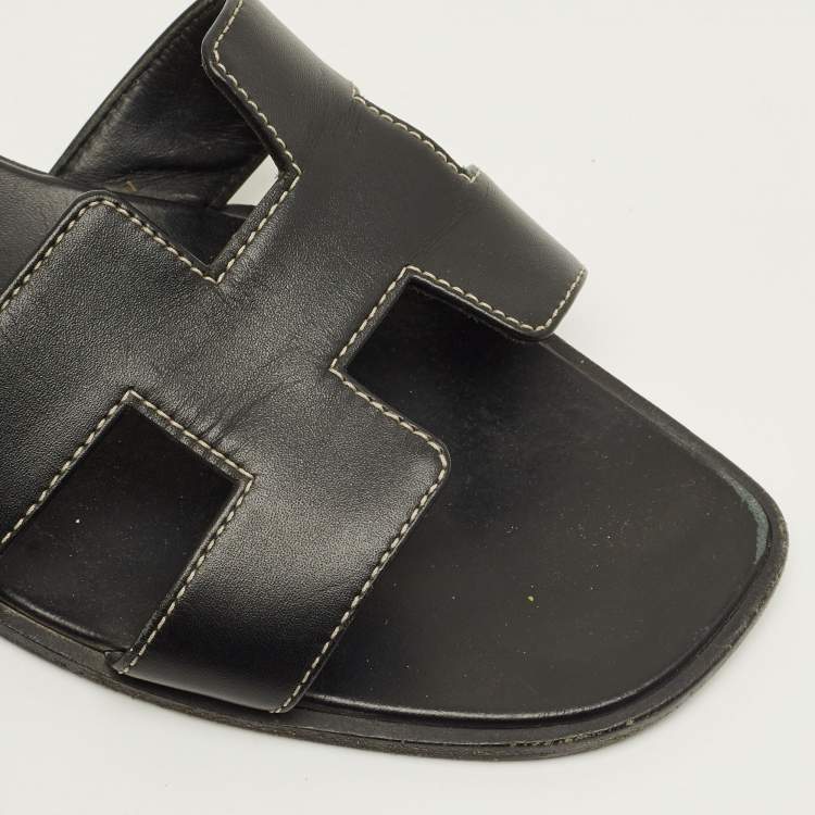 Pre Owned Hermes Oran Size 39 Black Leather Flat Slide