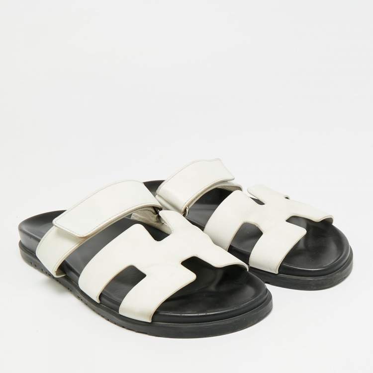 Pre Owned Hermes Chypre Size 41.5 White Leather Flat Sandals