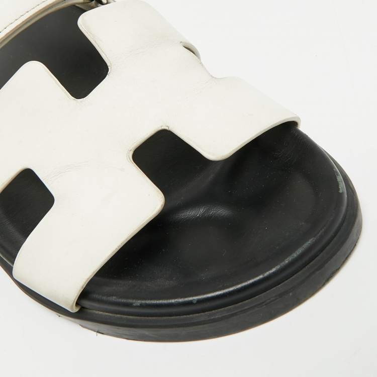 Pre Owned Hermes Chypre Size 41.5 White Leather Flat Sandals