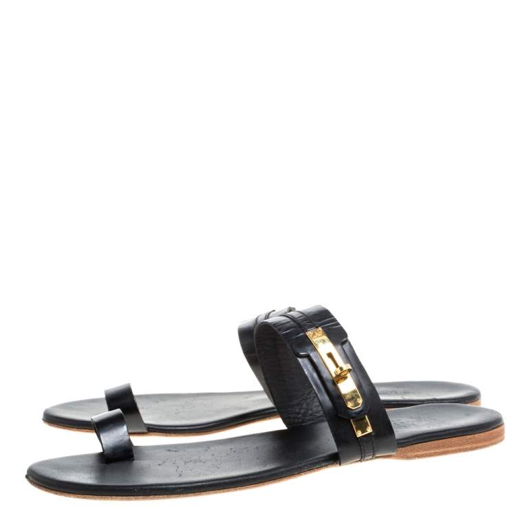 Pre Owned Hermes Black Leather Turn-Lock Embellished Ring Toe Flats Size 41