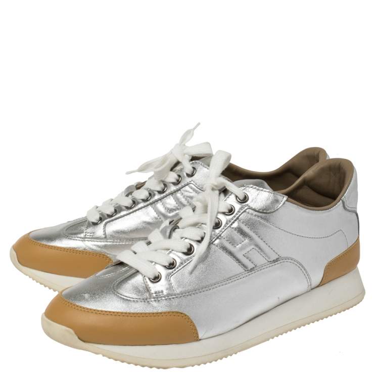 مملوكة مسبقًا Hermès Metallic Silver/Tan Leather Trail Low Top Sneakers Size 40