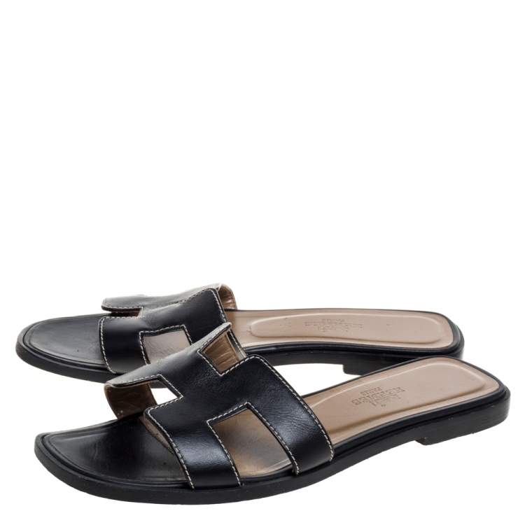 Pre Owned Hermès Black Leather Oran Slide Flats Size 35