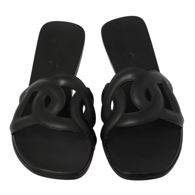 Pre Owned Hermes Black Rubber Aloha Flat Sandals Size 39