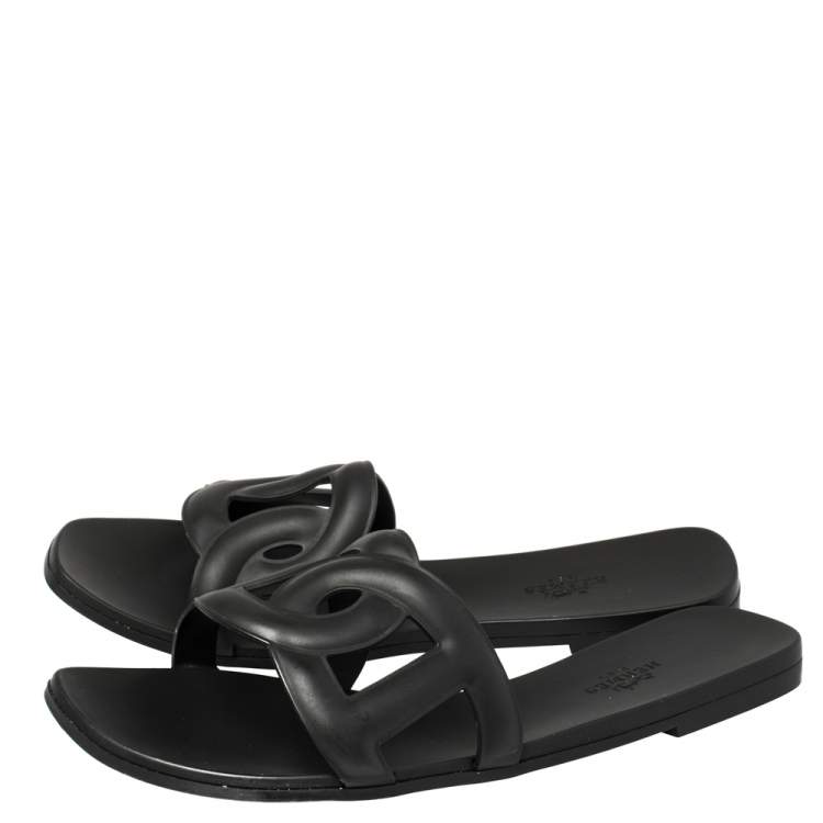 Pre Owned Hermes Black Rubber Aloha Flat Sandals Size 39