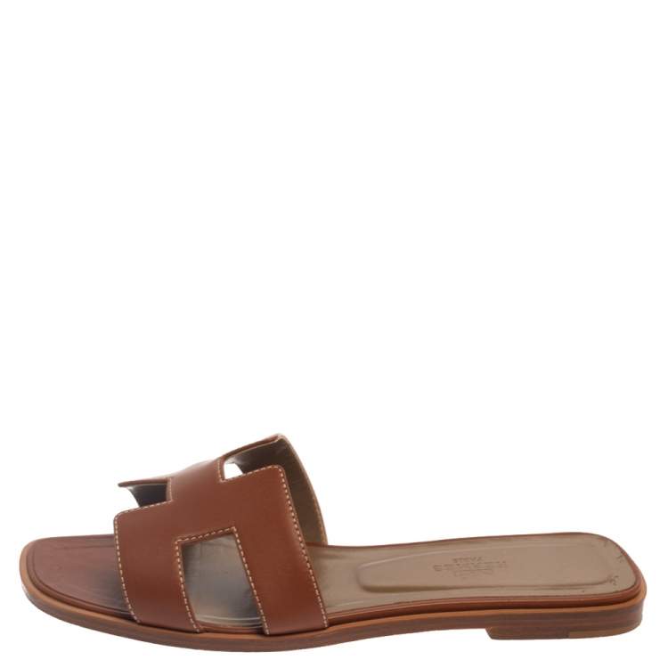 Pre Owned Hermes Brown Leather Oran Flat Slides Size 37.5