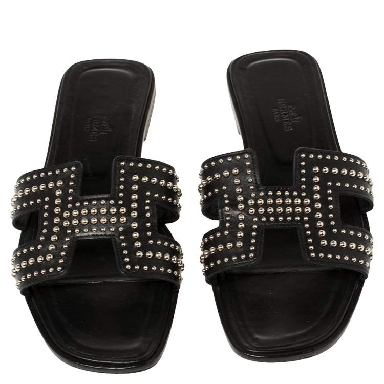 Pre Owned Hermes Black Leather Studded Oran Flats Size 38