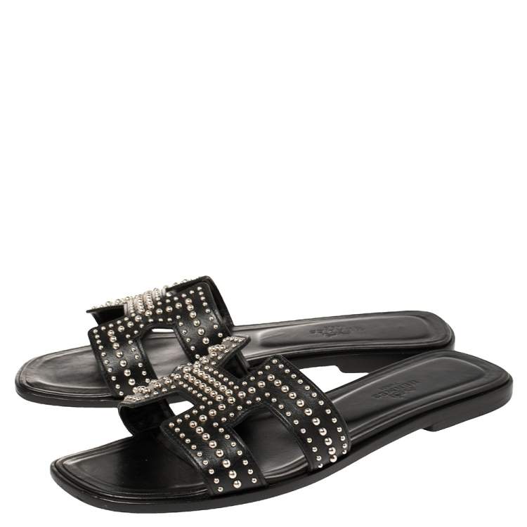 Pre Owned Hermes Black Leather Studded Oran Flats Size 38