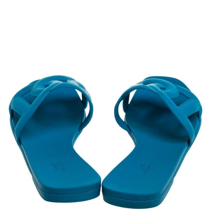Pre Owned Hermes Blue Rubber Omaha Slide Sandals Size 39