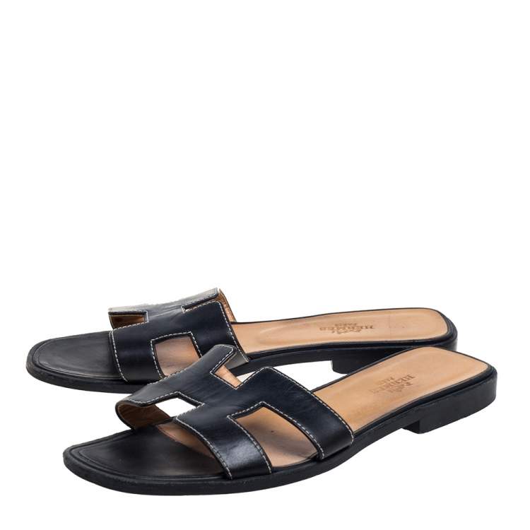 Pre Owned Hermes Black Leather Oran Flat Slides Size 36