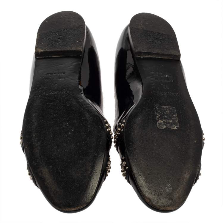 مملوكة مسبق�ًا Hermes Black Patent Leather Studded Nice Ballet Flats Size 39