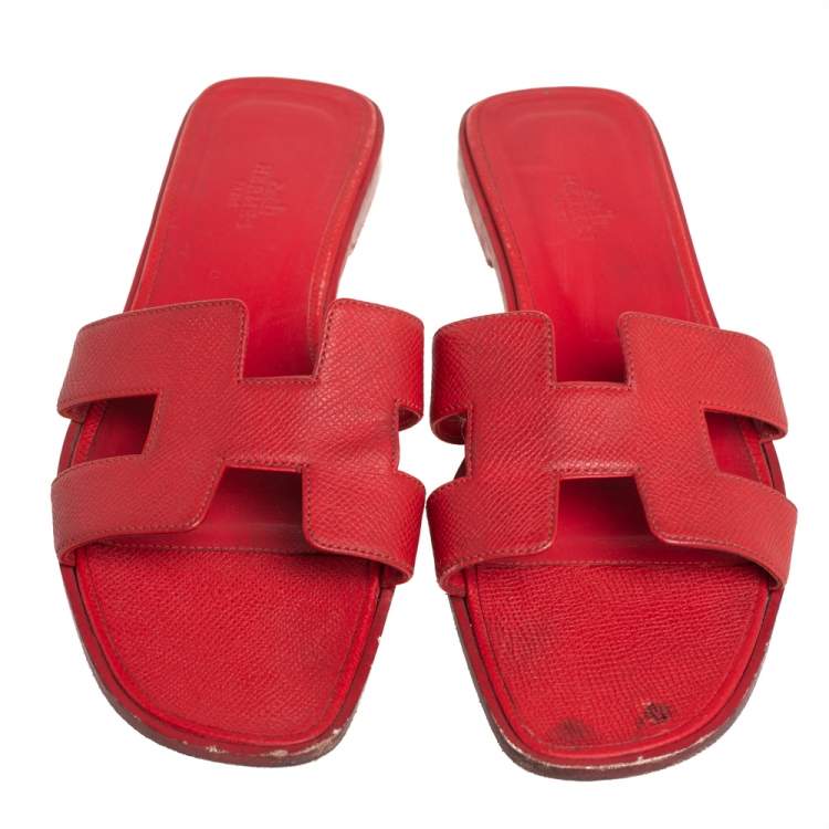 Pre Owned Hermès Red Leather Oran Slide Sandals Size 39