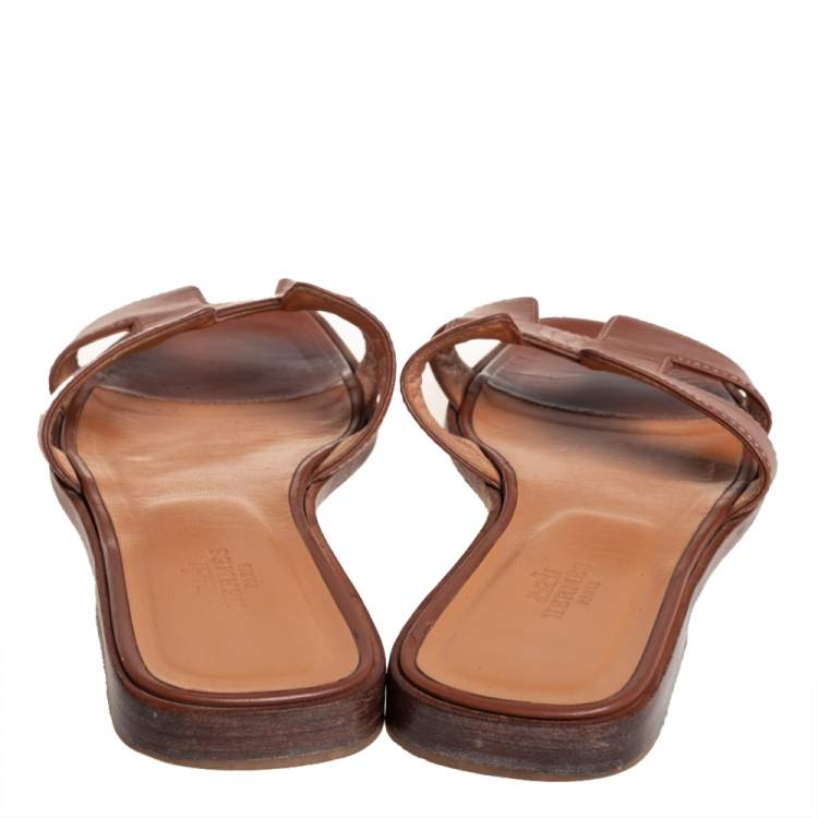 Pre Owned Hermes Brown Leather Oran Flat Slides Size 36.5