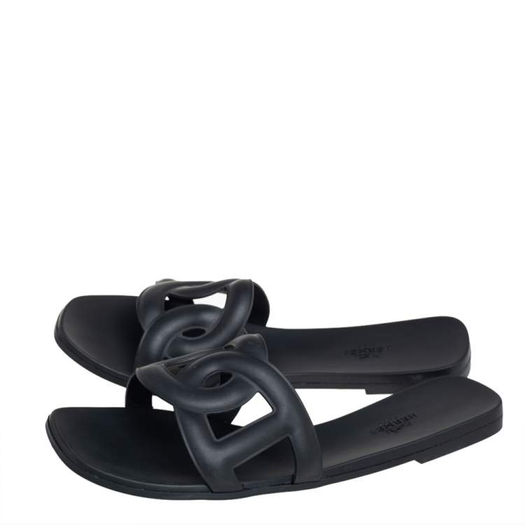 Pre Owned Hermes Black Rubber Aloha Flat Slides Size 39