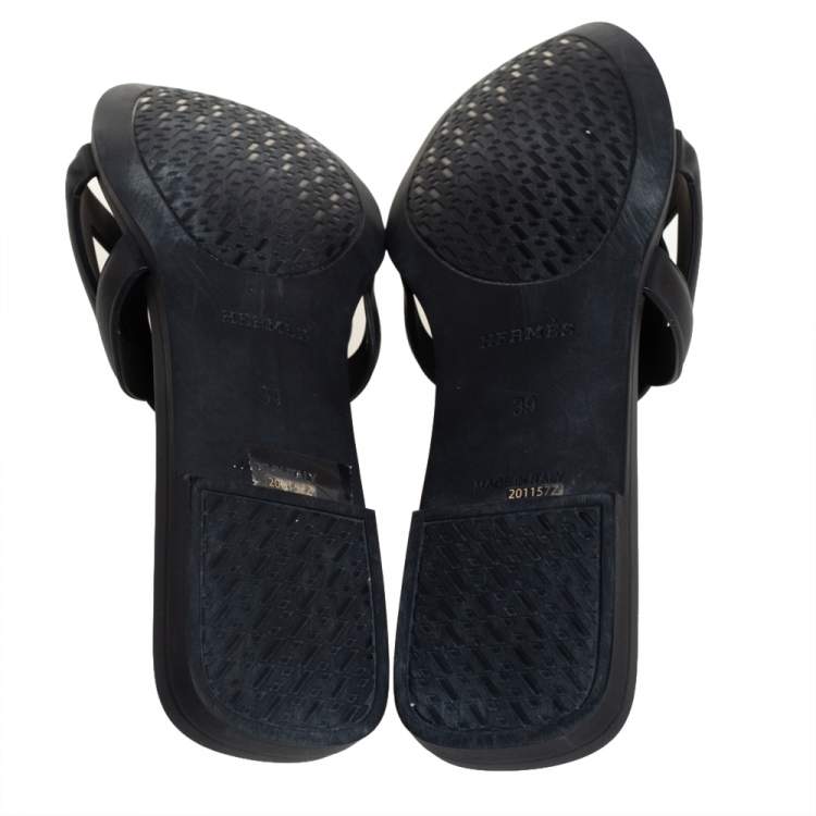 Pre Owned Hermes Black Rubber Aloha Flat Slides Size 39