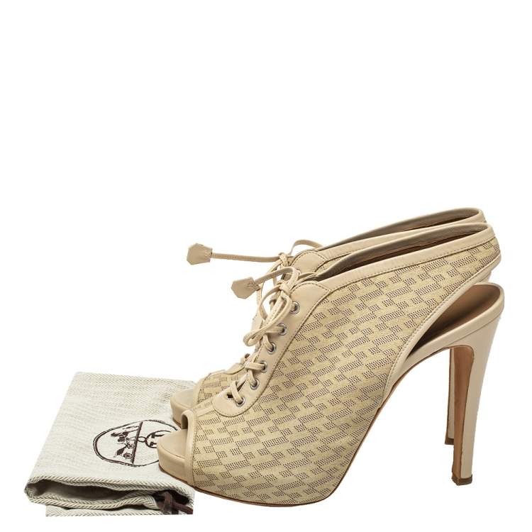 Pre Owned Hermes Beige Perforated Leather Garrigue Peep Toe Booties Size 40