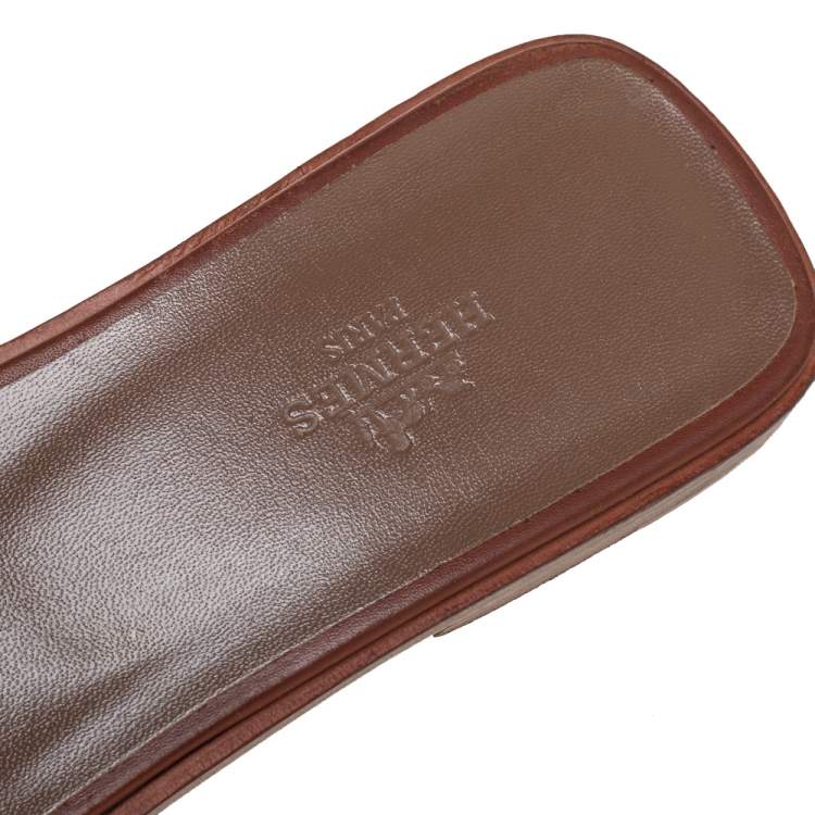 Pre Owned Hermes Brown Leather Oran  Sandals Size 38