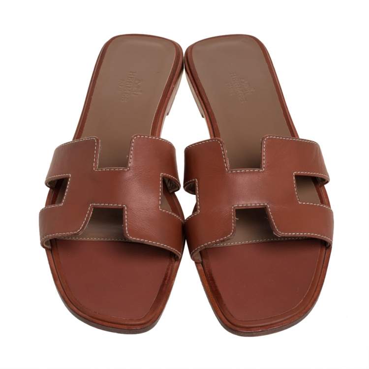 Pre Owned Hermes Brown Leather Oran  Sandals Size 38