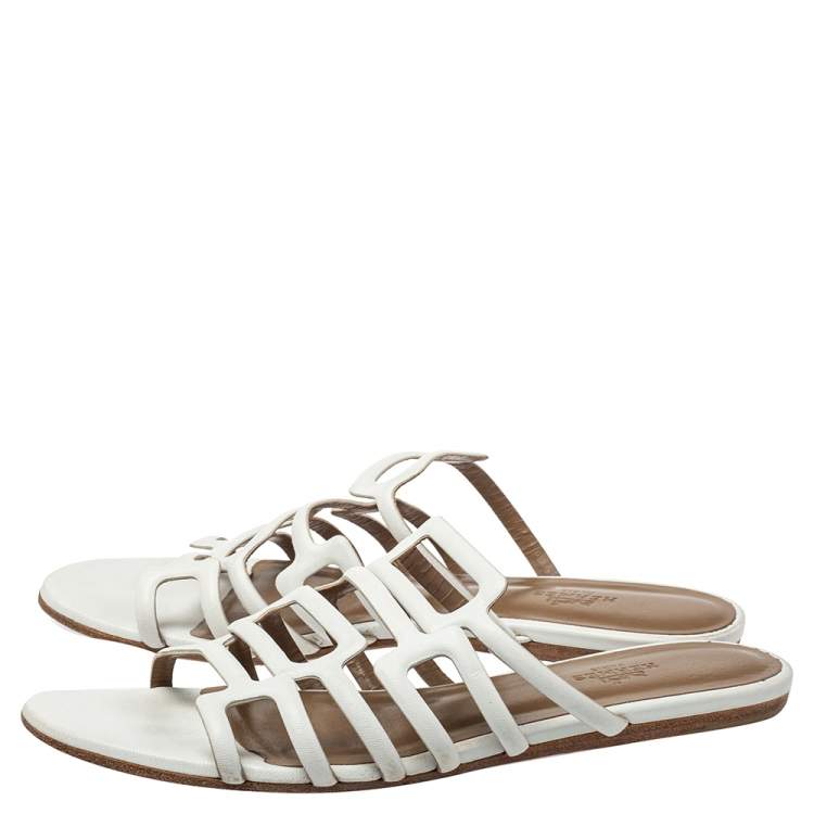 Pre Owned Hermés White Leather Olympe Flat Slides Size 37