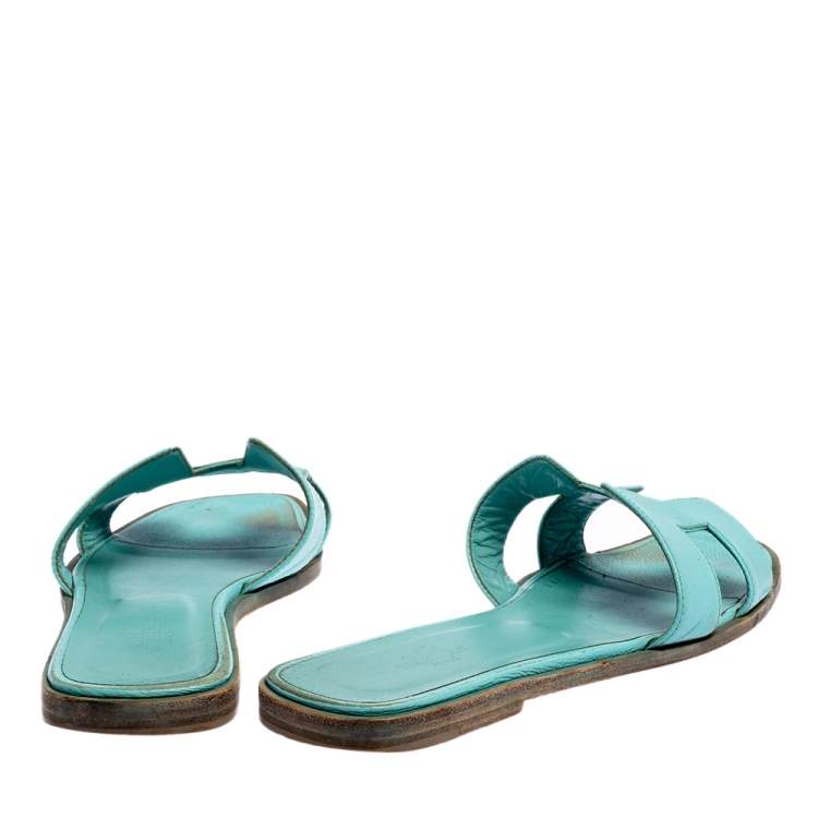 Pre Owned Hermes Blue Leather Oran Flats Size 39