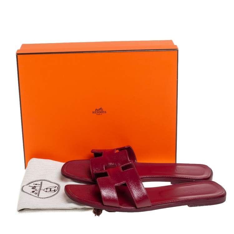 Pre Owned Hermes Burgundy Patent Leather Oran Sandals Size 42