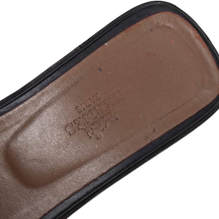 Pre Owned Hermes Black Leather Oran Sandals Size 38.5
