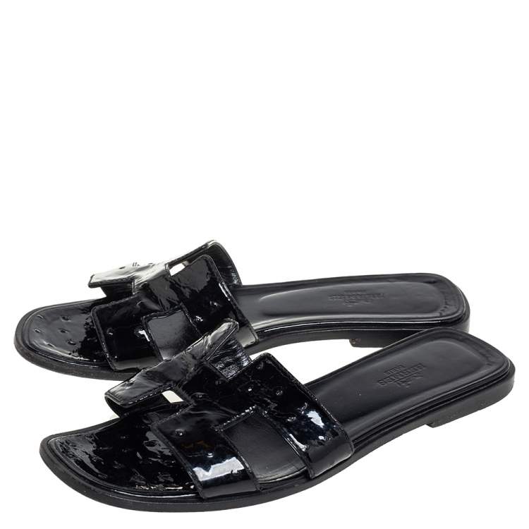 Pre Owned Hermes Black Patent Ostrich Leather Oran Flat Slides Size 38