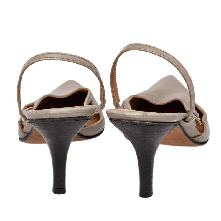 Pre Owned Hermes Grey Leather Pointed Toe Silngback Sandals Size 37.5