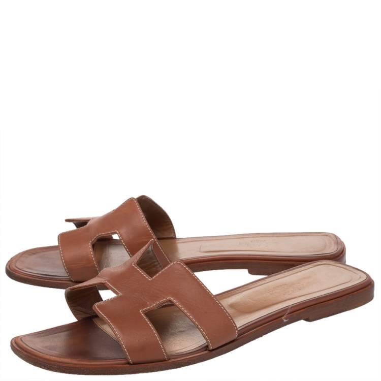 Pre Owned Hermes Brown Leather Oran Flat Slides Size 40