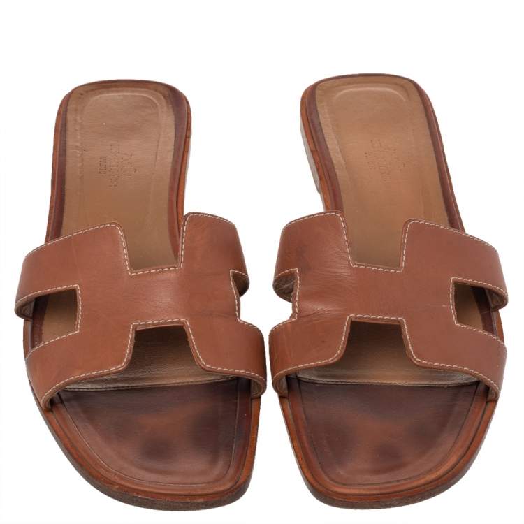 Pre Owned Hermes Brown Leather Oran Flat Slides Size 40