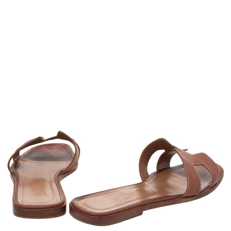 Pre Owned Hermes Brown Leather Oran Flat Slides Size 40