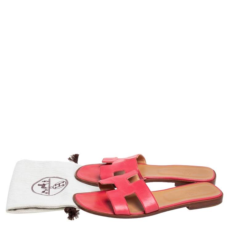 Pre Owned Hermes Pink Leather Oran Slide Flats Size 40.5