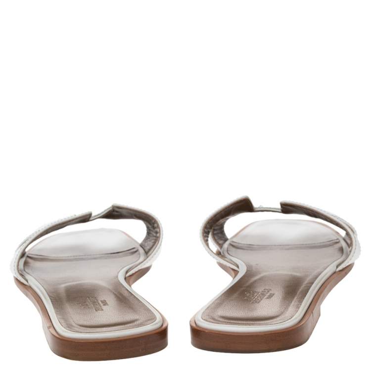 Pre Owned Hermes White Leather Oran Slide Flats Size 40.5