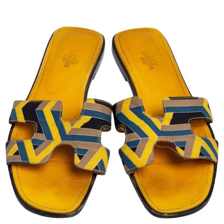Pre Owned Hermes Multicolor Fabric Oran Flats Size 40