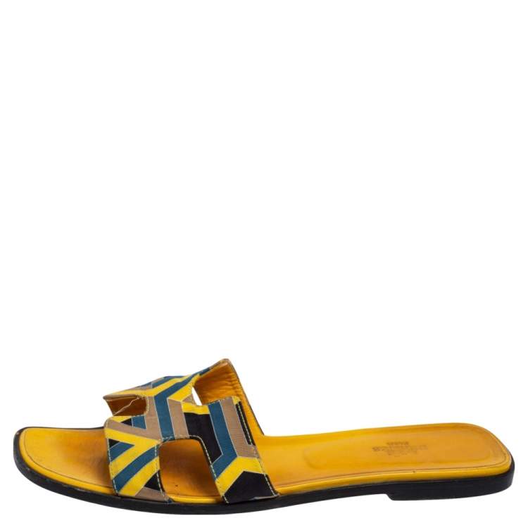 Pre Owned Hermes Multicolor Fabric Oran Flats Size 40
