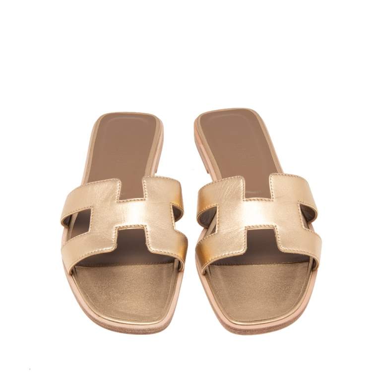 Pre Owned Hermes Gold Leather Oran Flat Sandals Size 38