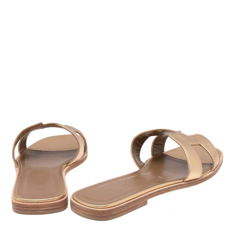 Pre Owned Hermes Gold Leather Oran Flat Sandals Size 38