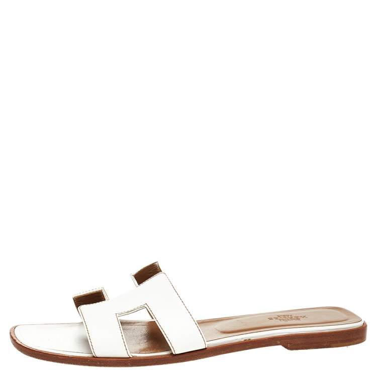 Pre Owned Hermes White Leather Oran Flats Size 39