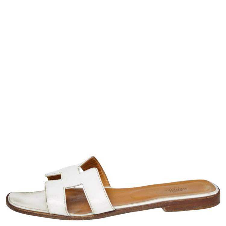 Pre Owned Hermes White Leather Oran Flats Size 41