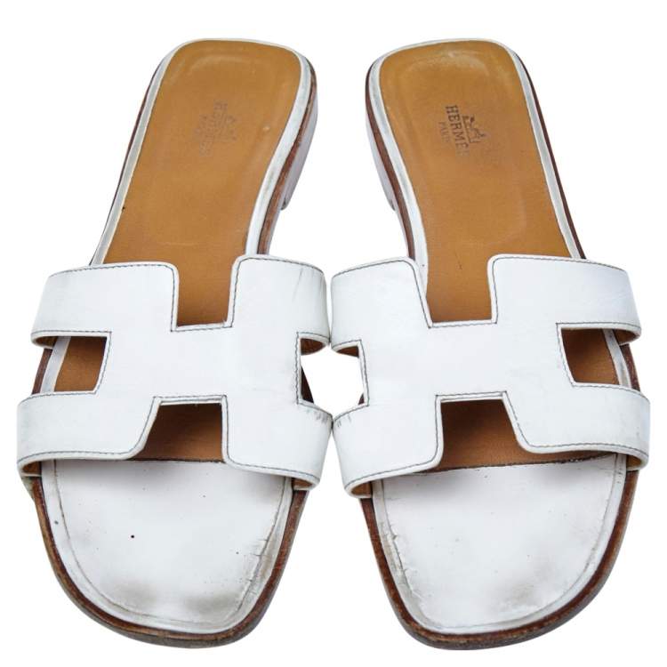Pre Owned Hermes White Leather Oran Flats Size 41