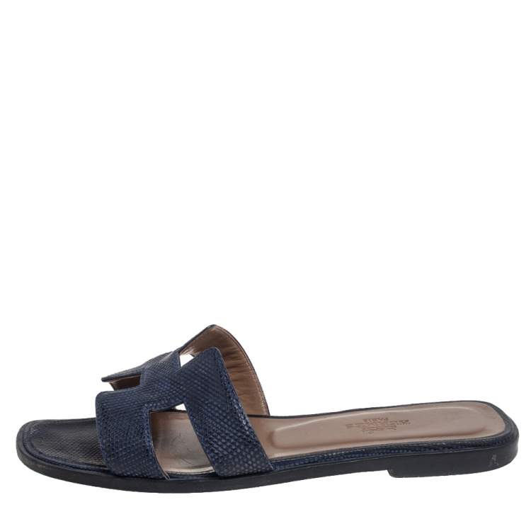Pre Owned Hermes Navy Blue Textured Leather Oran Flats Size 35.5
