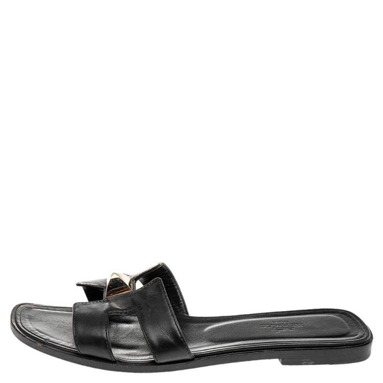 Pre Owned Hermes Black Leather Medor Pyramid Oran Flat Slides Size 38.5